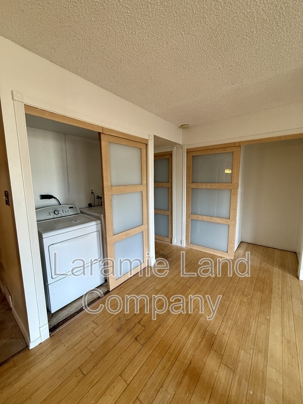 Building Photo - 1227 Downey St