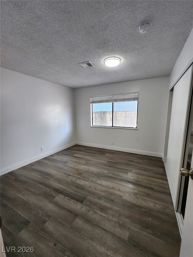 Building Photo - 1823 Niblick Cir