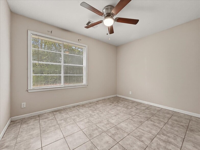 Building Photo - 5744 Guice Dr