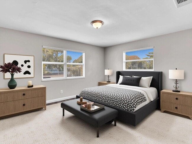 Building Photo - 54 SW 16th St