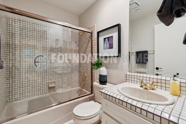 Building Photo - Tranquil Corte Madera Townhouse! DECK! 2 C...