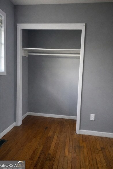 Building Photo - 1128 Mountain View Rd NW