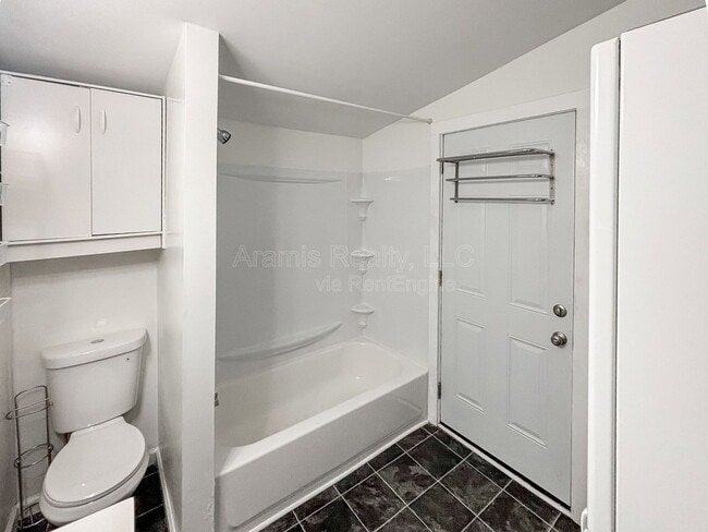 Building Photo - 1064 Curran St NW