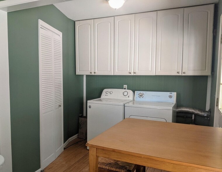 Building Photo - 1541 Ann St