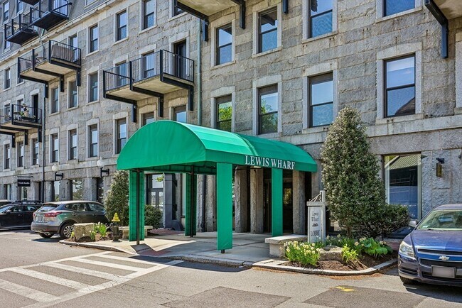 Building Photo - 28-32-32 Atlantic Ave