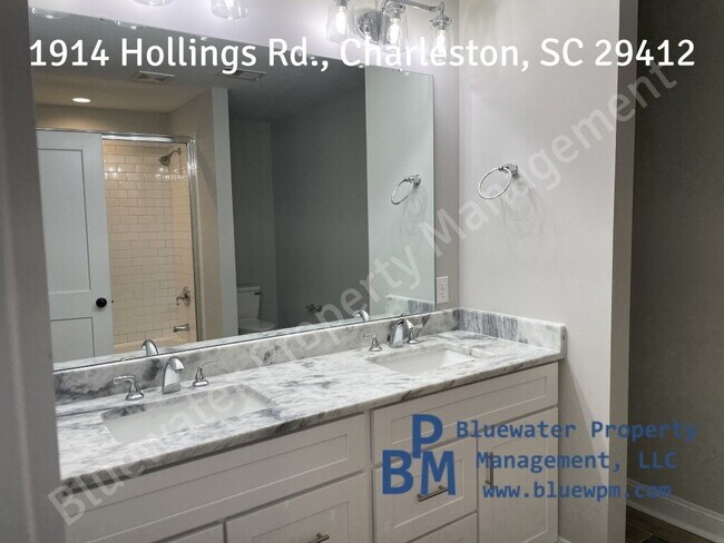 Building Photo - Charming Charleston Retreat: 3-Bed Oasis with Granite Touches & Gleaming Hardwood