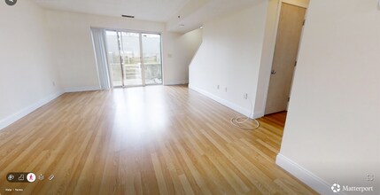 Building Photo - NO FEE!!  BEAUTIFUL BRIGHTON CENTER TOWNHOUSE AVAILABLE 9/1 ~ CENTRAL AIR