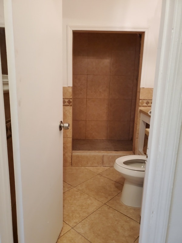 Building Photo - 1674 Louis Dr