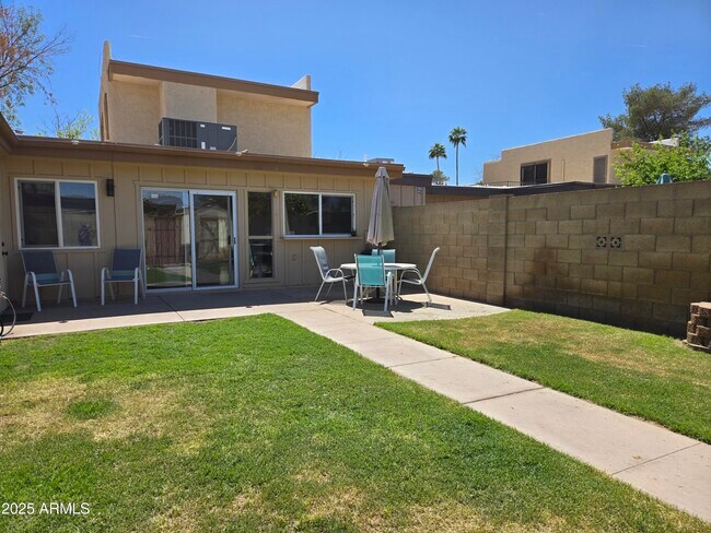 Building Photo - 2168 E Minton Dr