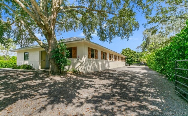 Building Photo - 14965 Oatland Ct