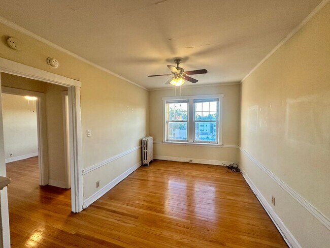 Building Photo - 4404 N Rockwell St