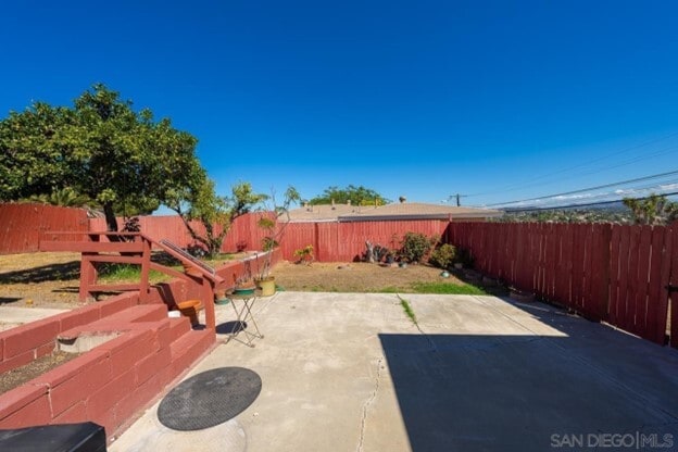 Large Fenced in Yard - 352 65th St