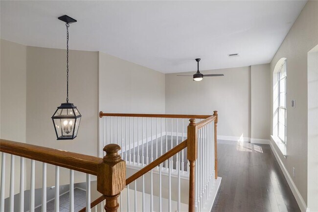 Building Photo - 12520 Sir Christophers Cove