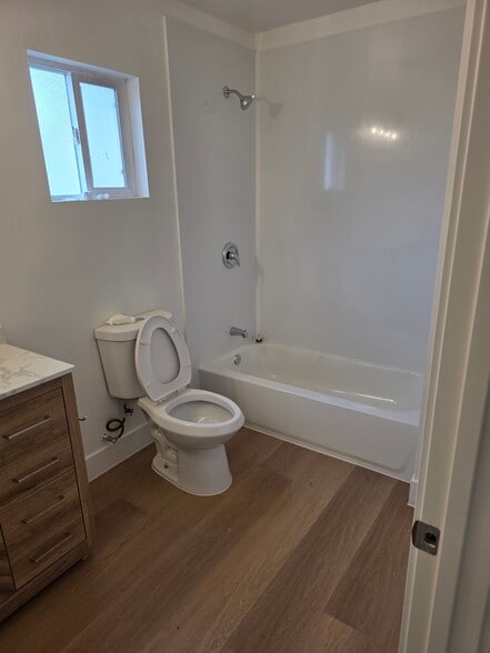 Building Photo - 1305 G St