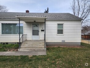 Building Photo - Spacious 2BR Duplex in Central Richland – ...