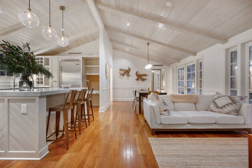 Building Photo - 163 Acari Dr