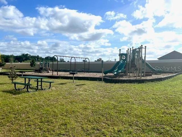 Building Photo - 624 Australian Way