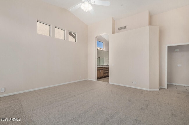 Building Photo - 9560 E Rockwood Dr