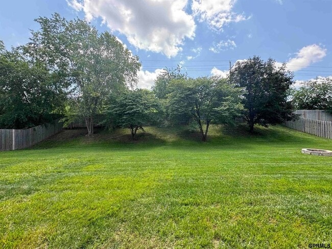 Building Photo - 2109 Oriole Dr