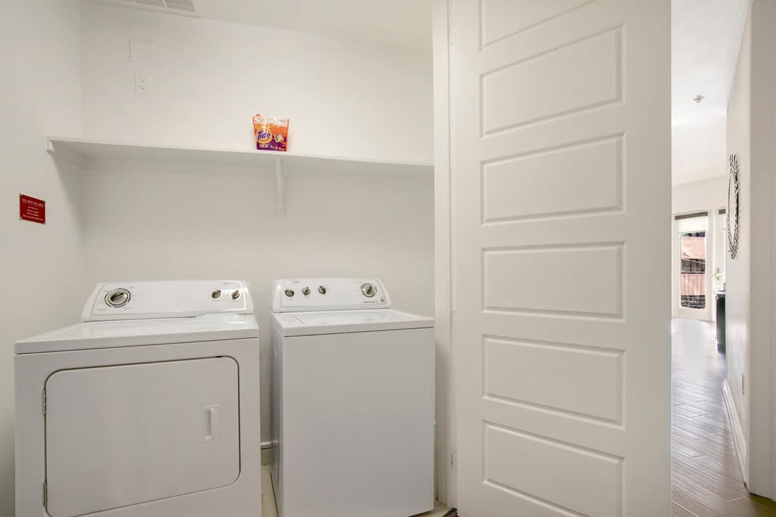 Building Photo - 101 Bowen St