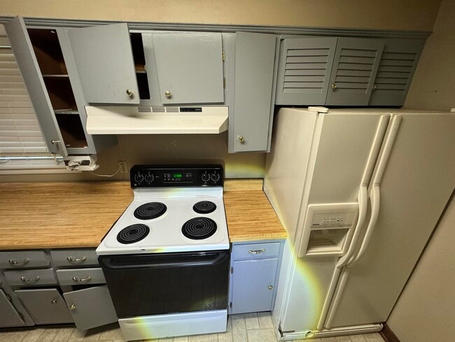 Building Photo - 4914 Durbin Ave