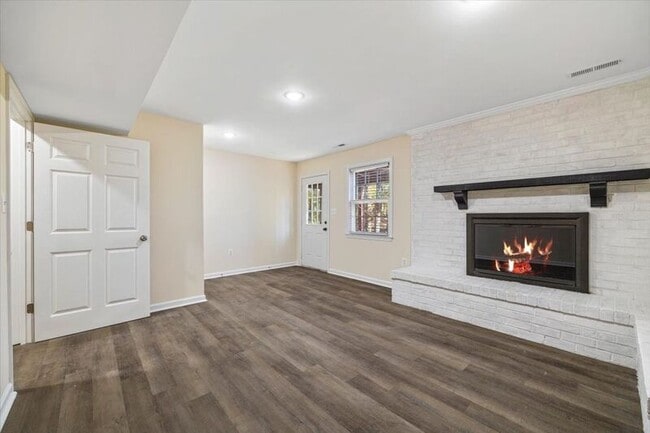 Building Photo - 2500 Kimbrough Cir