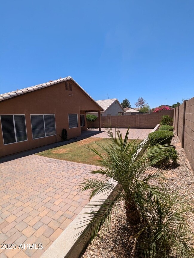 Building Photo - 9716 E Kiva Ave