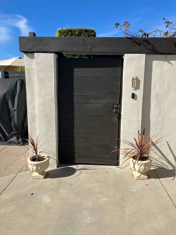 Building Photo - 705 Center Ct