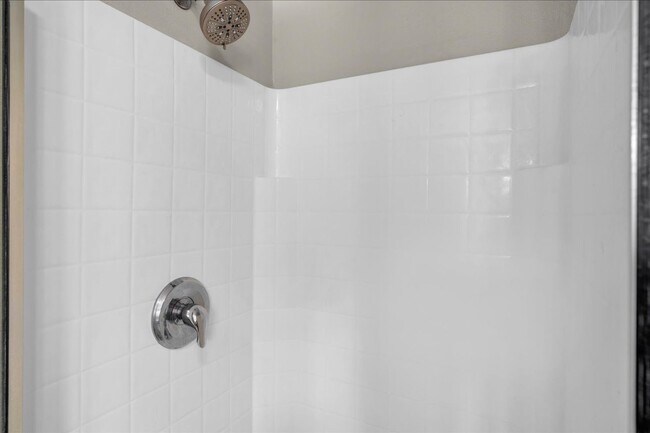 Building Photo - 2367 Monarch Cir