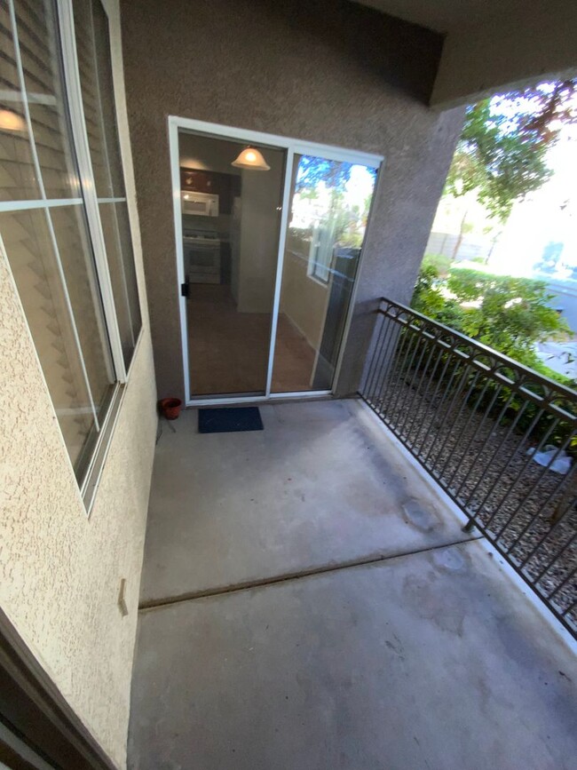 Building Photo - COZY CONDO IN GATED COMMUNITY WITH CLUBHOU...