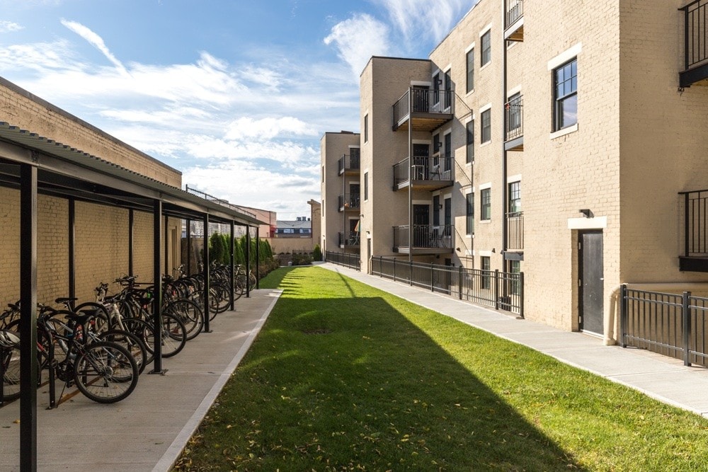 Building Photo - 12 Harvard Terrace