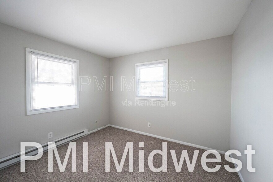 Building Photo - 2950 W U.S. 52