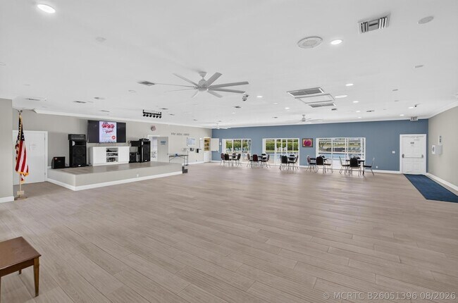Building Photo - 5037 Lakefront Blvd