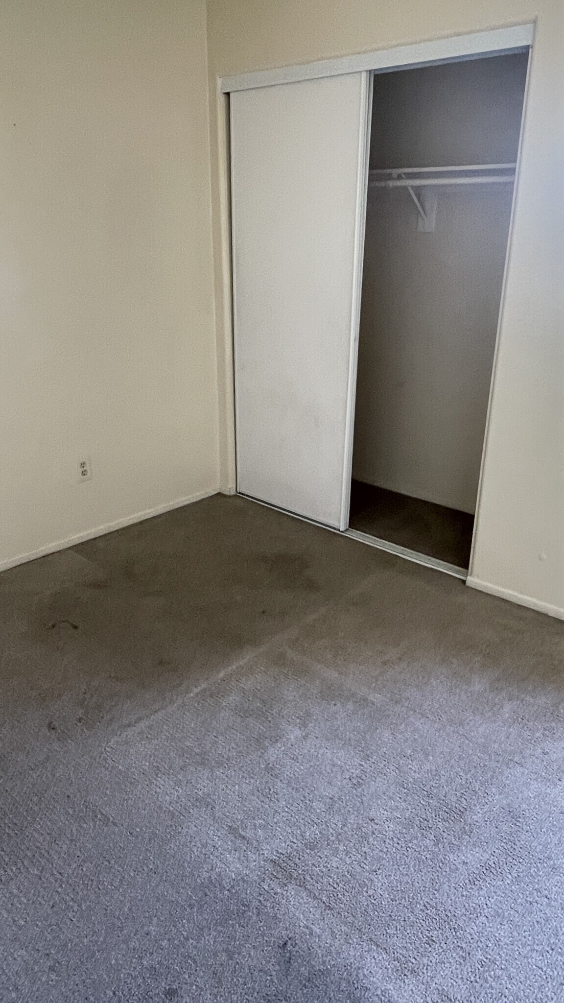 Building Photo - 707 S Webster Ave