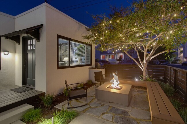 Building Photo - 426-426 Arbor Dr