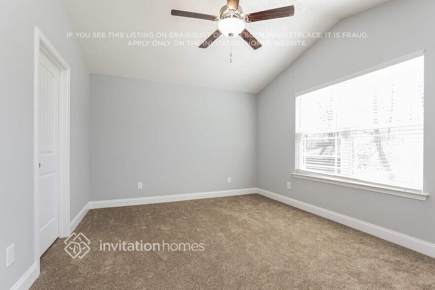 Building Photo - 263 Green Hills Dr