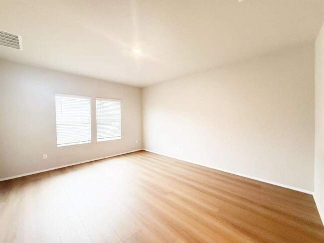 Building Photo - 15109 Siberian Elm Ln