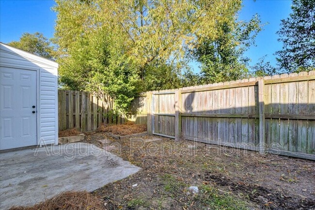 Building Photo - 1531 Abby Way