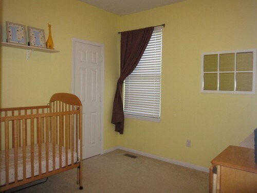 Building Photo - {12532} Immaculate Split-Level Home + Fenc...