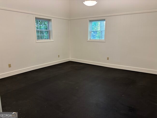 Building Photo - 126 Azalea Dr