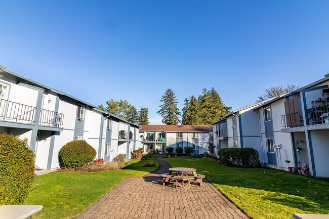 Bonnie Brae Apartments - Beaverton Oregon - Bonnie Brae Apartments