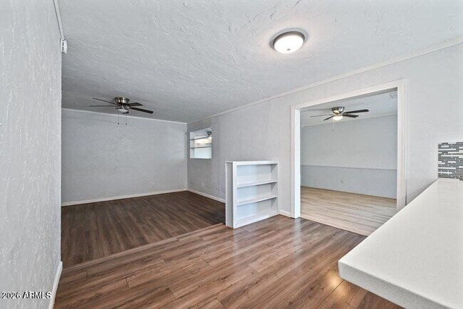 Building Photo - 6133 W Tierra Buena Ln