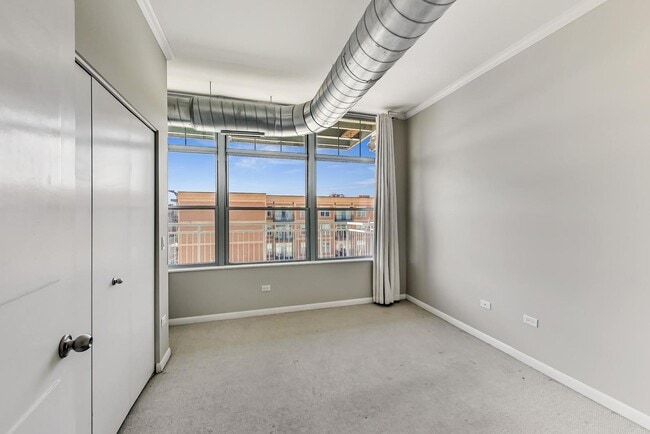 Building Photo - 1200 W Monroe St