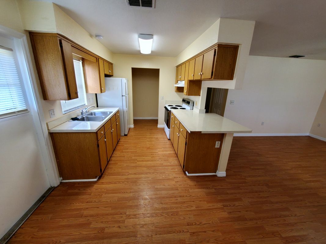 Building Photo - 1022 Church St