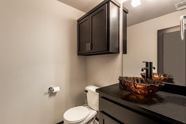 Building Photo - 210 Sonora Ln