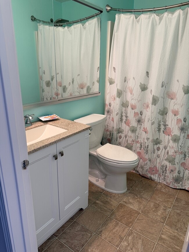 Building Photo - 481 Stoneglen St