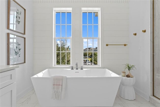 Building Photo - 440 GILMAN Pl