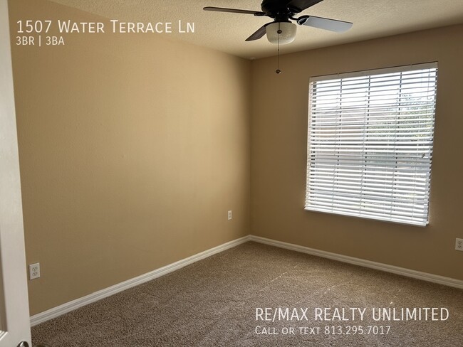 Building Photo - 1507 Water Terrace Ln