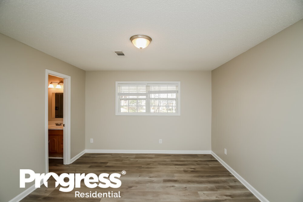 Building Photo - 340 Hermitage Ct