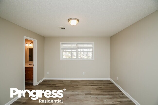 Building Photo - 340 Hermitage Ct